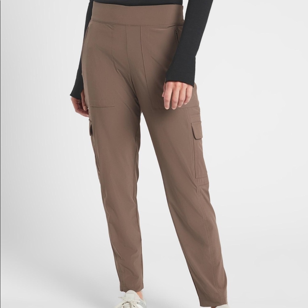 NWT Athleta Chelsea Cargo Lined Pant
